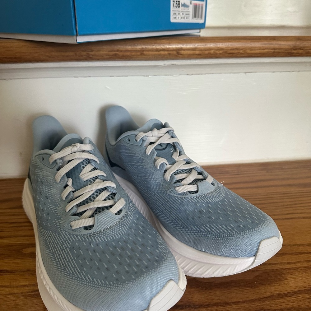 HOKA 7.5 Powder Blue & Brand New
